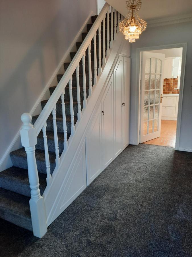 4 Bedroom, 15 Min To Limerick City Quiet Retreat. Bagian luar foto