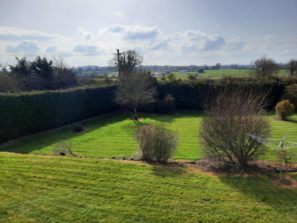 4 Bedroom, 15 Min To Limerick City Quiet Retreat. Bagian luar foto